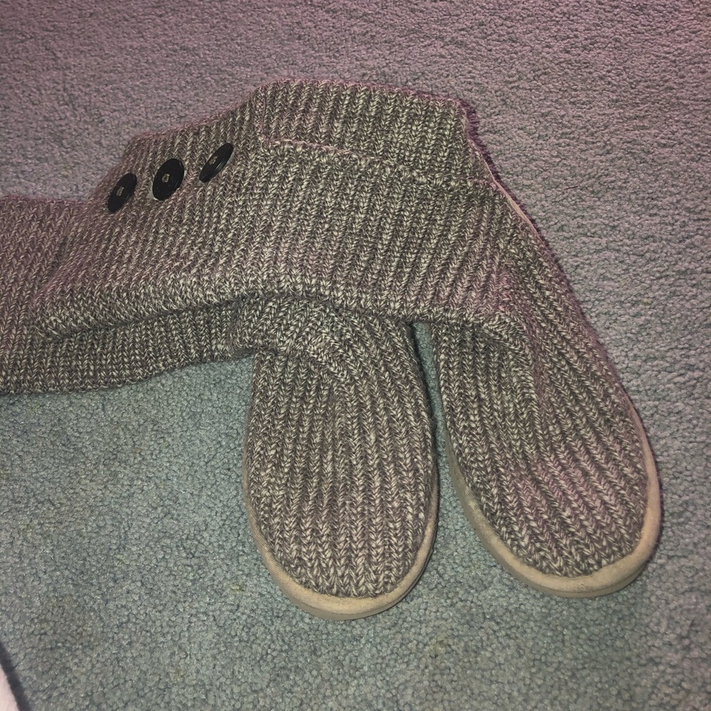 Gray uggs
